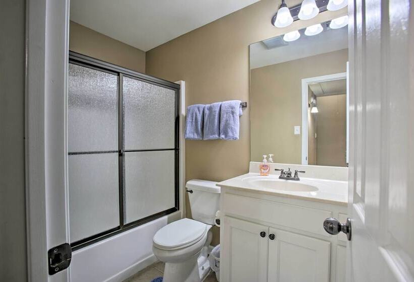 Charming Louisiana Home   21 Mi To Lsu!