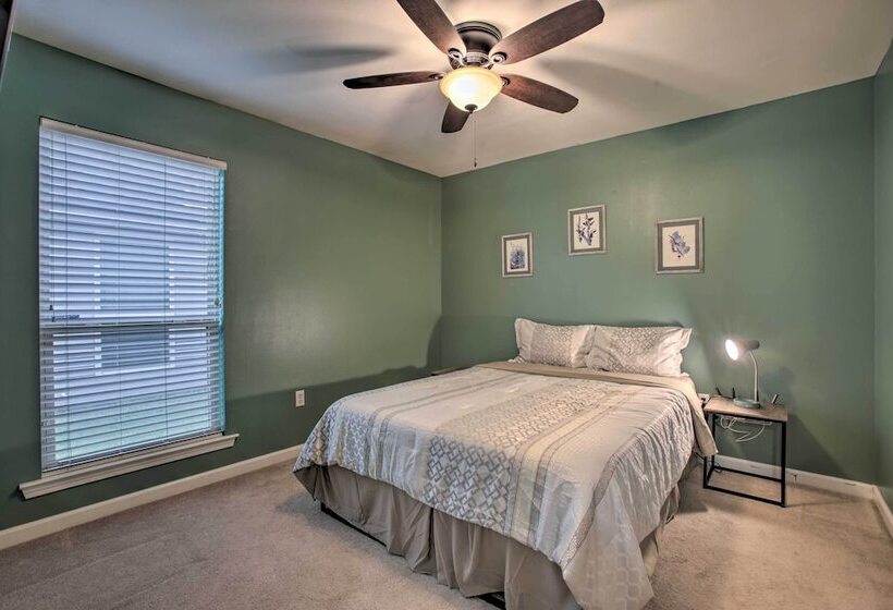 Charming Louisiana Home   21 Mi To Lsu!