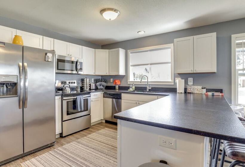 Charming Mcminnville Home   Walk To Wineries!