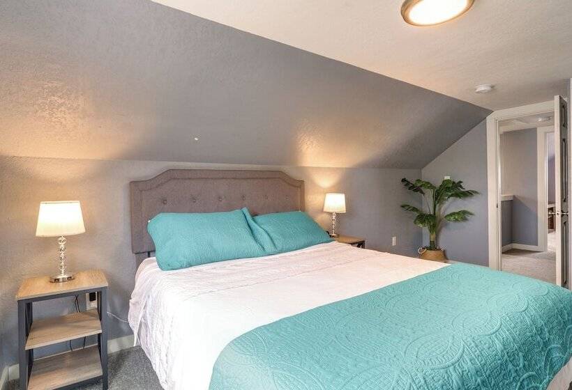 Charming Mcminnville Home   Walk To Wineries!