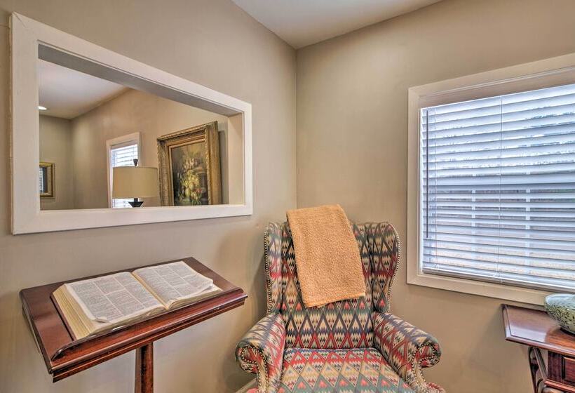 Charming Oxford Home ~ 7 Mi To Ole Miss!
