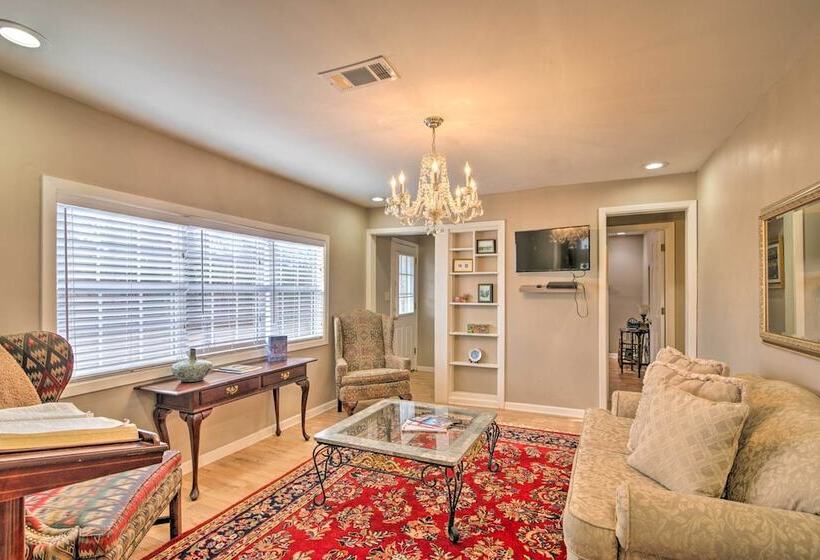 Charming Oxford Home ~ 7 Mi To Ole Miss!