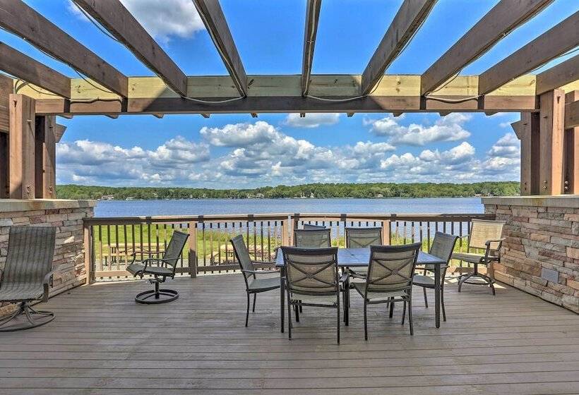 Walk To Arrowhead Lake: Cabin W/ Private Hot Tub!