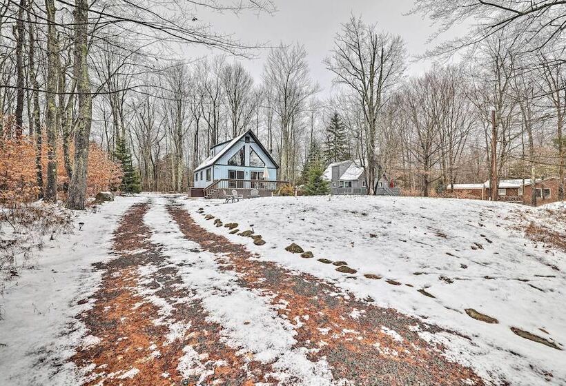 Walk To Arrowhead Lake: Cabin W/ Private Hot Tub!