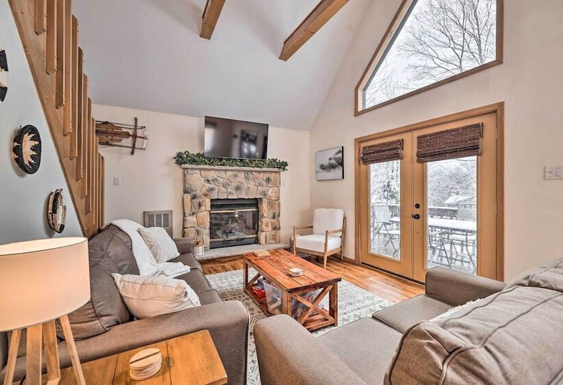 Walk To Arrowhead Lake: Cabin W/ Private Hot Tub!