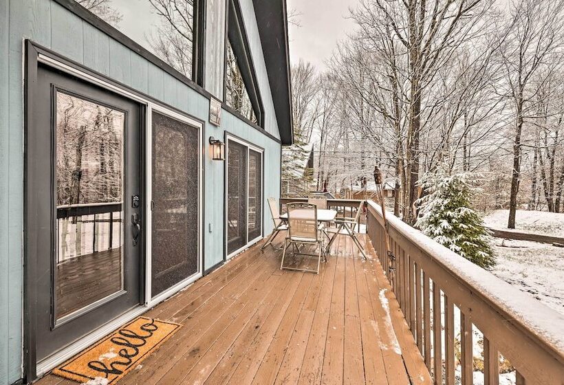 Walk To Arrowhead Lake: Cabin W/ Private Hot Tub!