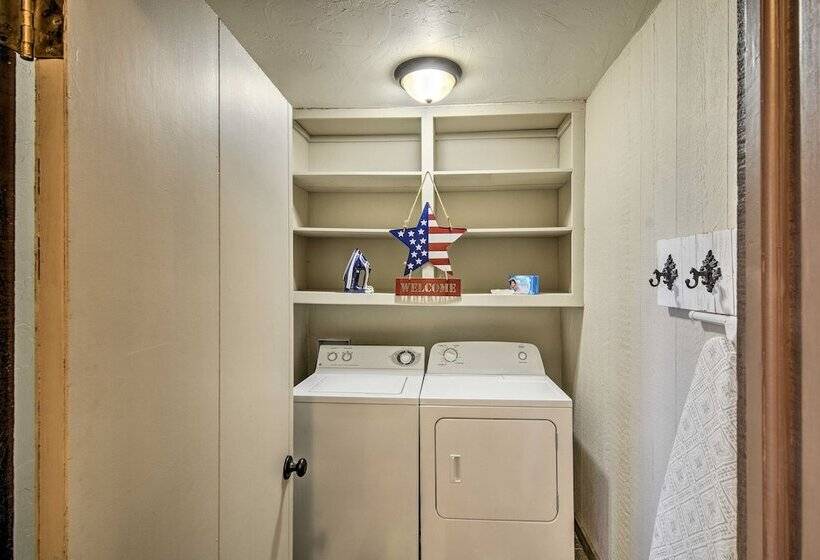 Charming Texas Home W/ Stunning Canyon Views!