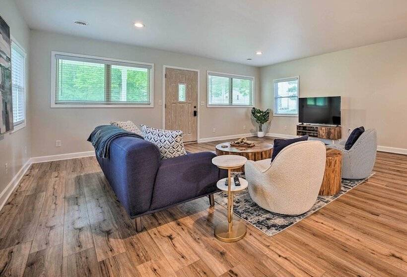 Chic Watervliet Digs   Walk To Paw Paw Lake!