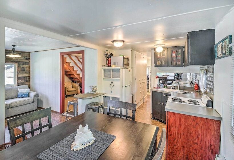 Coastal Pnw Gem W/ Hot Tub   Walk To Beach!