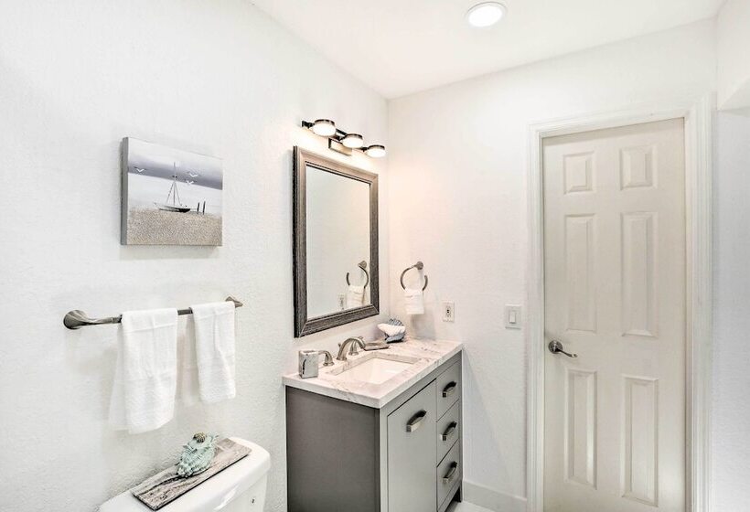 Coastal Port Charlotte Gem W/ Private Pool!