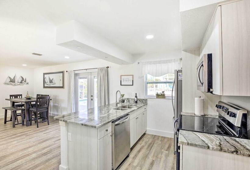 Coastal Port Charlotte Gem W/ Private Pool!