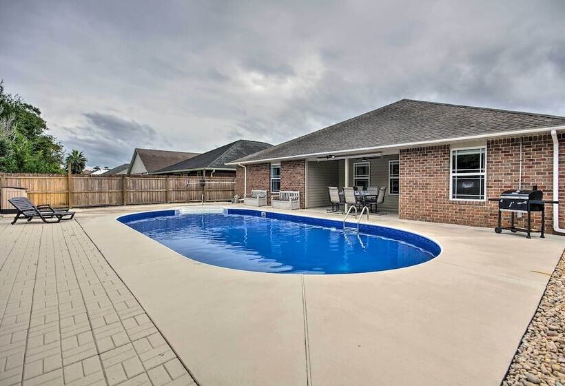 Comfortable Pensacola Home W/ Private Pool!