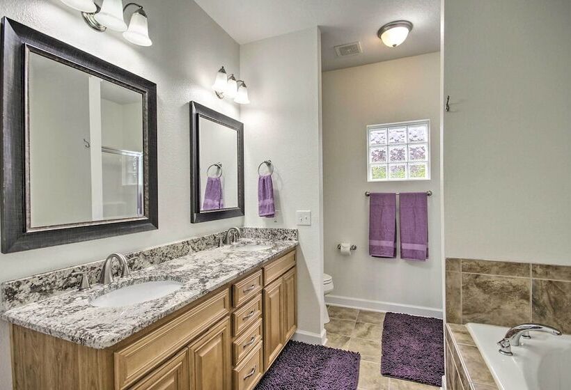 Comfortable Pensacola Home W/ Private Pool!