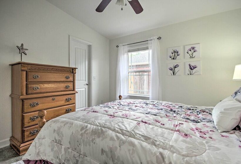 Comfortable Pensacola Home W/ Private Pool!