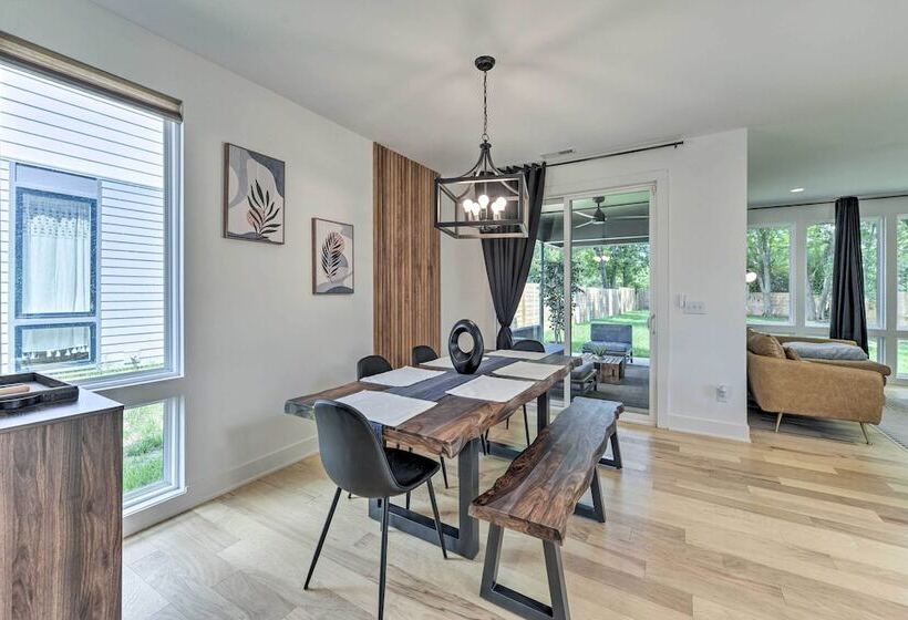 Modern Raleigh Home W/ Patio ~ 2 Mi To Downtown!
