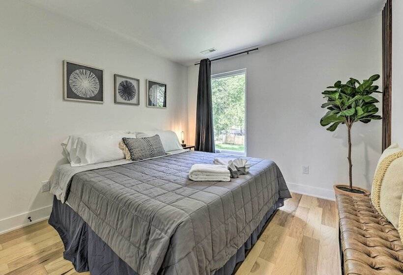 Modern Raleigh Home W/ Patio ~ 2 Mi To Downtown!