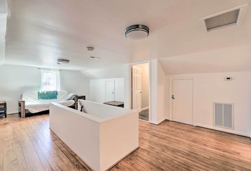 Convenient Jacksonville Home W/ Yard & Patio!