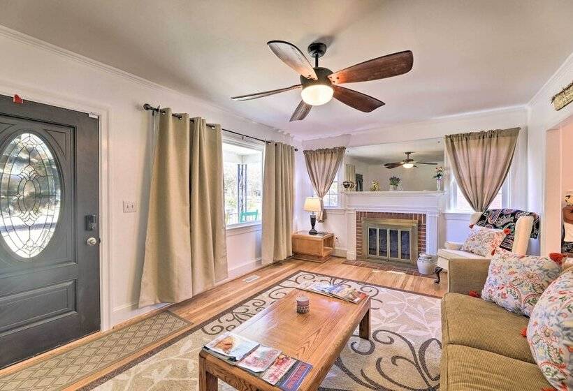 Convenient Jacksonville Home W/ Yard & Patio!