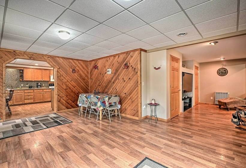 Cozy Arkdale Home W/ Fire Pit, Walk To Lake!