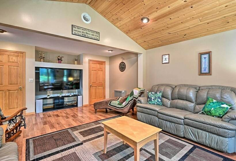 Cozy Arkdale Home W/ Fire Pit, Walk To Lake!
