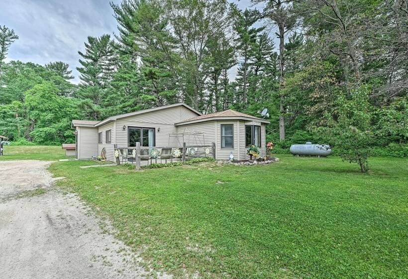 Cozy Arkdale Home W/ Fire Pit, Walk To Lake!