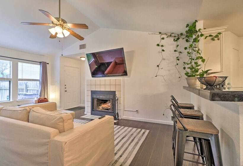 Cozy Austin Area Home W/ Yard, 20 Mi To Dtwn!