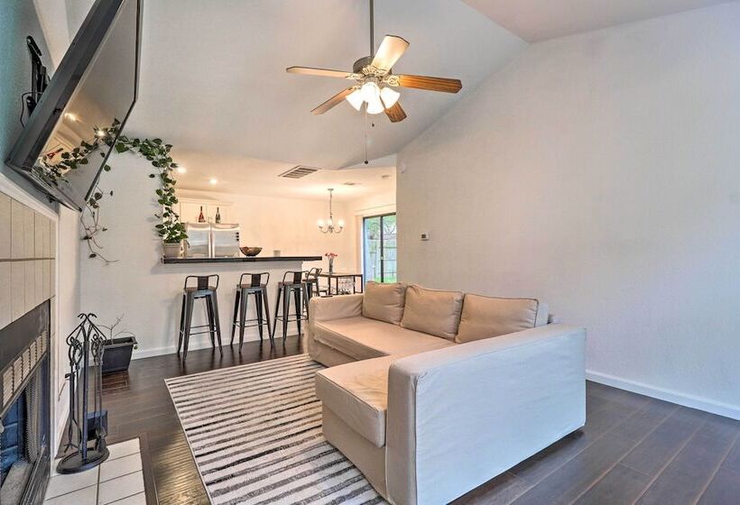 Cozy Austin Area Home W/ Yard, 20 Mi To Dtwn!