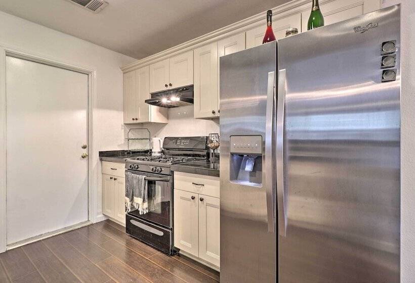 Cozy Austin Area Home W/ Yard, 20 Mi To Dtwn!