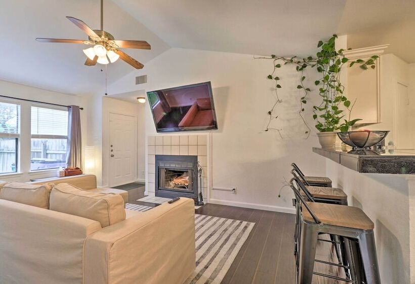 Cozy Austin Area Home W/ Yard, 20 Mi To Dtwn!