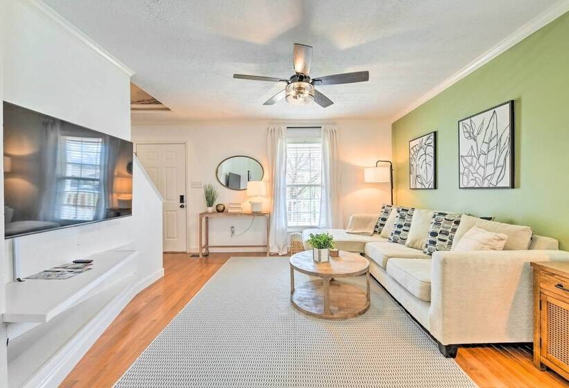 Cozy Bryson City Home W/ Fire Pit & Mtn Views!