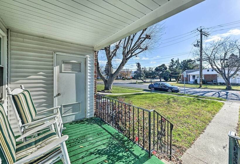 Cozy Cape May Escape Near Beaches & Golfing!