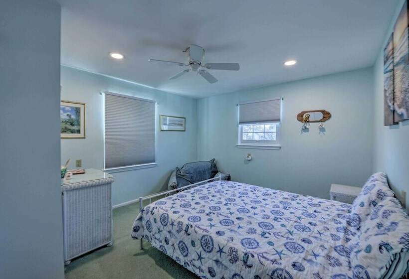 Cozy Cape May Escape Near Beaches & Golfing!