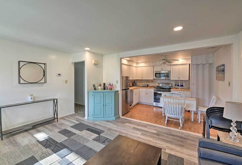 Cozy Cape May Escape Near Beaches & Golfing!