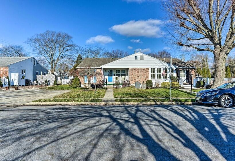 Cozy Cape May Escape Near Beaches & Golfing!