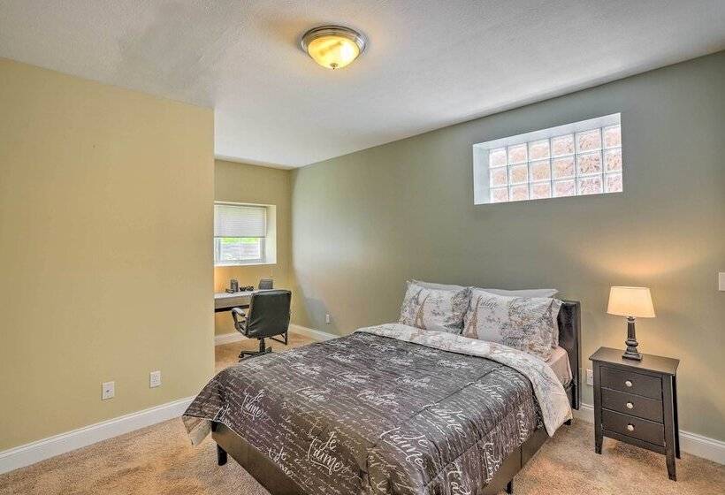~ 2 Mi To Downtown   Cozy Cleveland Unit
