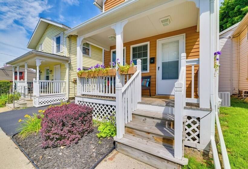 Cozy Finger Lakes Abode In Downtown Canandaigua!