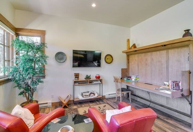 Cozy Fraser Cabin W/ Views & Moose Sightings!