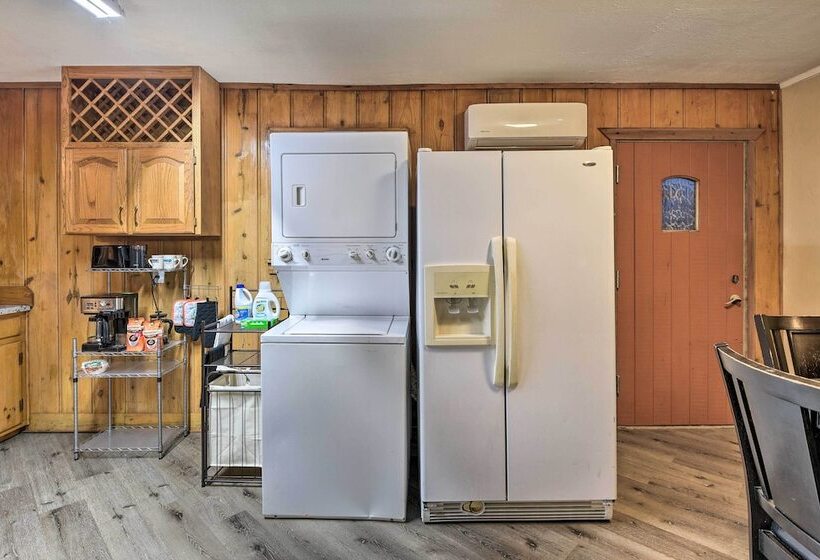 Cozy Graham Retreat ~ 3 Mi To Lake Eddleman!