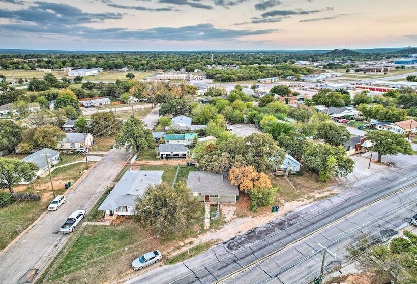 Cozy Graham Retreat ~ 3 Mi To Lake Eddleman!