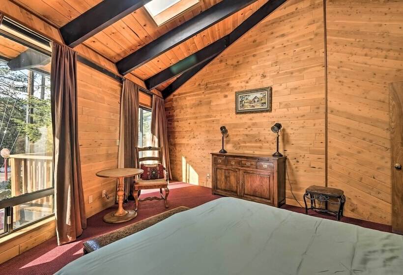 Cozy Grand Woodland Cabin W/ Mountain Views