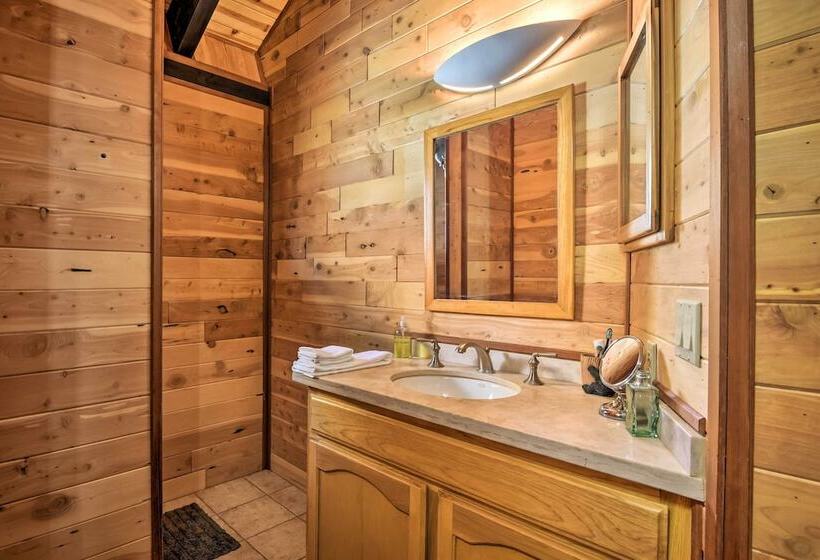 Cozy Grand Woodland Cabin W/ Mountain Views