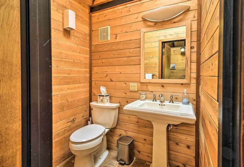 Cozy Grand Woodland Cabin W/ Mountain Views