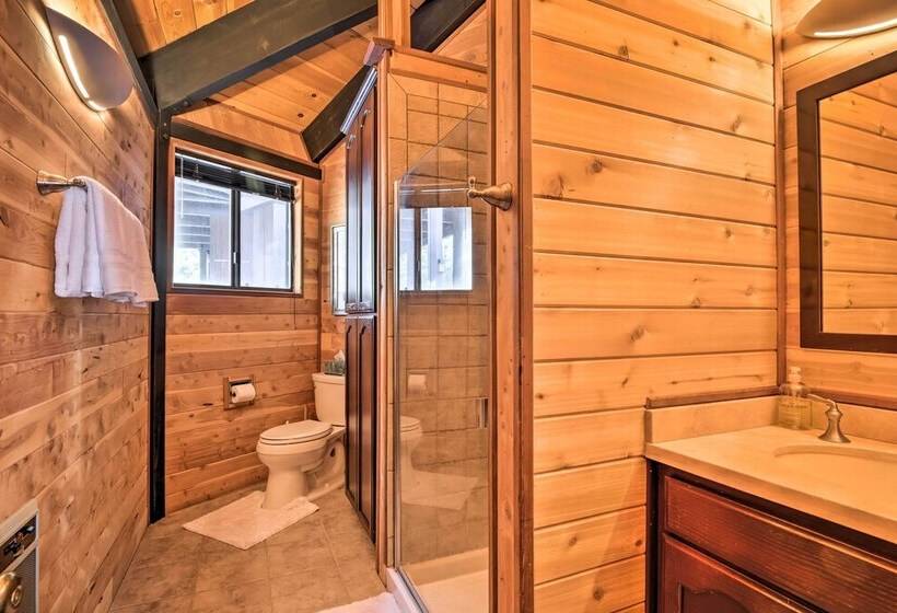 Cozy Grand Woodland Cabin W/ Mountain Views