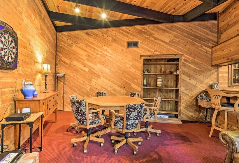 Cozy Grand Woodland Cabin W/ Mountain Views