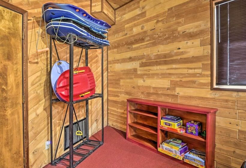 Cozy Grand Woodland Cabin W/ Mountain Views