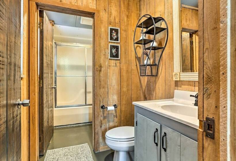 Cozy Hatteras Island Abode ~ 1 Mi To Frisco Beach!