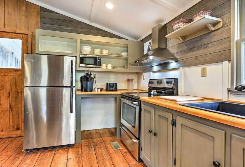 Cozy Hatteras Island Abode ~ 1 Mi To Frisco Beach!