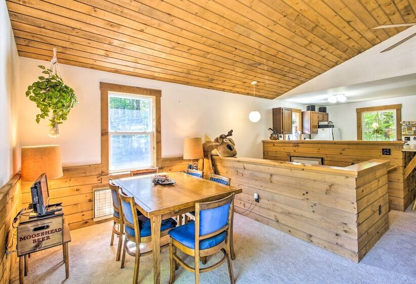 Cozy North Conway Home: Walk To Slopes & Dtwn