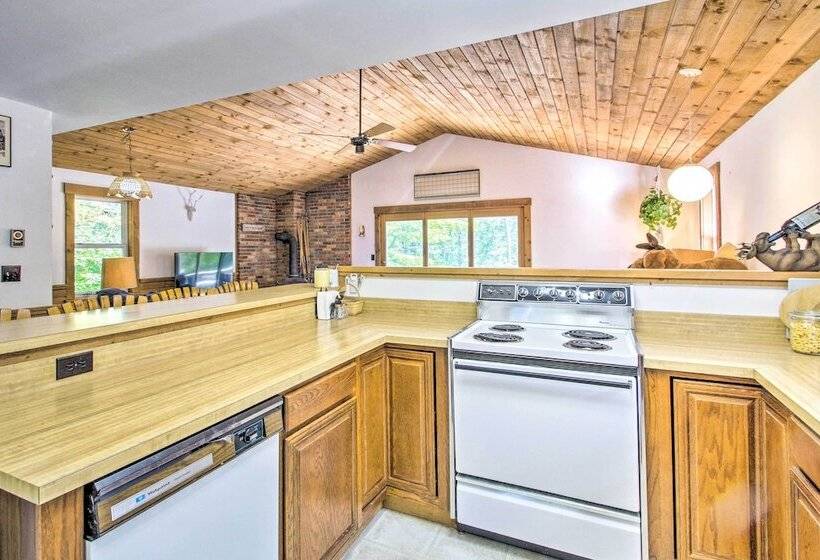 Cozy North Conway Home: Walk To Slopes & Dtwn