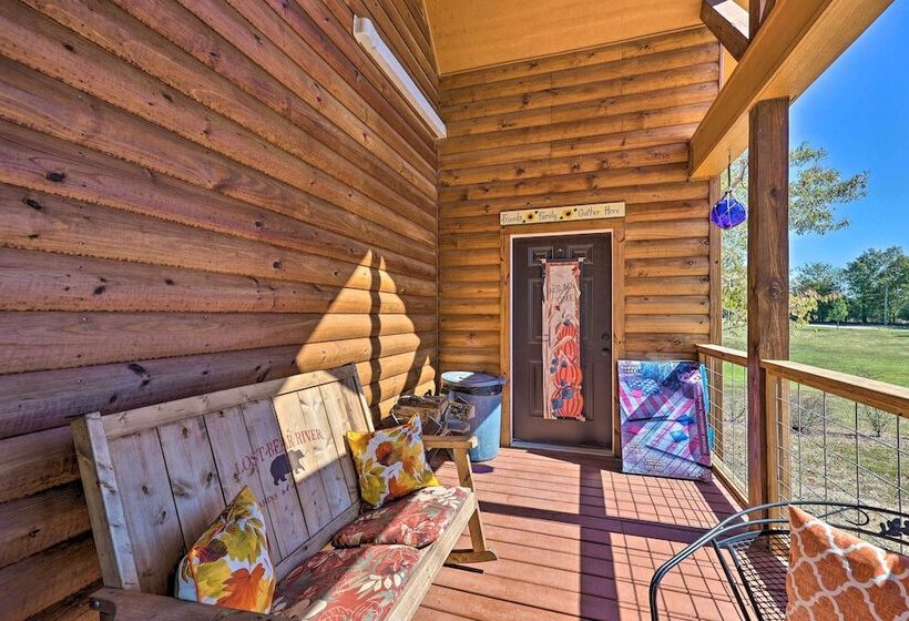 3 Mi To Lake Hamilton:  Tree Top Cabin